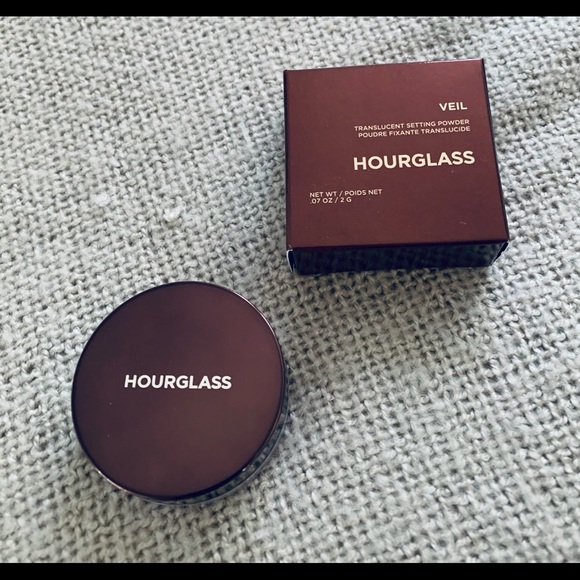 HOURGLASS Veil Translucent Setting Powder Mini - Picture 2 of 2